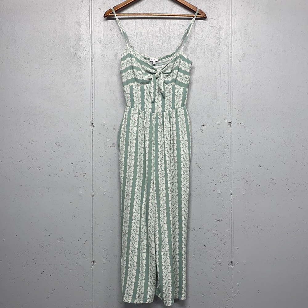 AUW Sage Green Capri Romper Size L